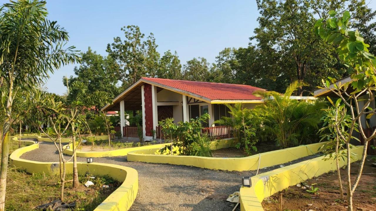 The Infinity Pench Resort Khawasa Exterior photo